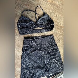 Alo yoga set! 😍😍